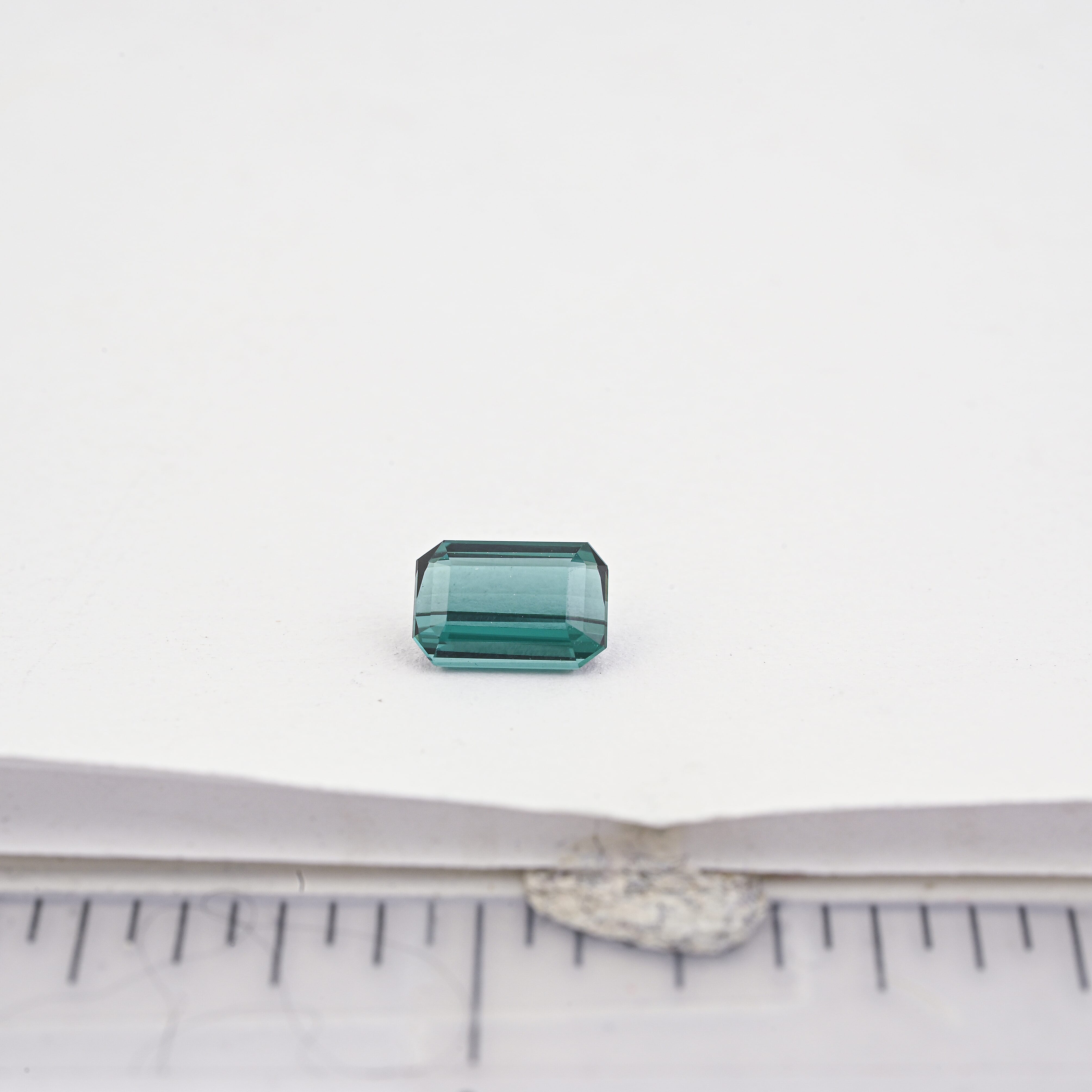 Gem Hunter Collection AAAA Indicolite (Oct 7x5 mm) 1.00 ctw