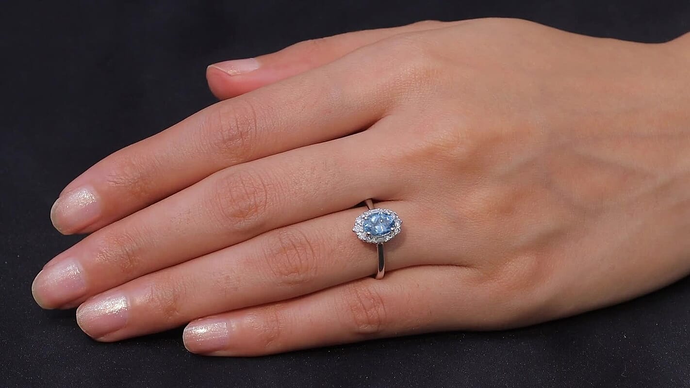 Certified & Appraised Luxoro 10K White Gold AAA Santamaria Aquamarine, White Diamond (I2) (0.27) Ring (Size 10.0) 1.30 ctw