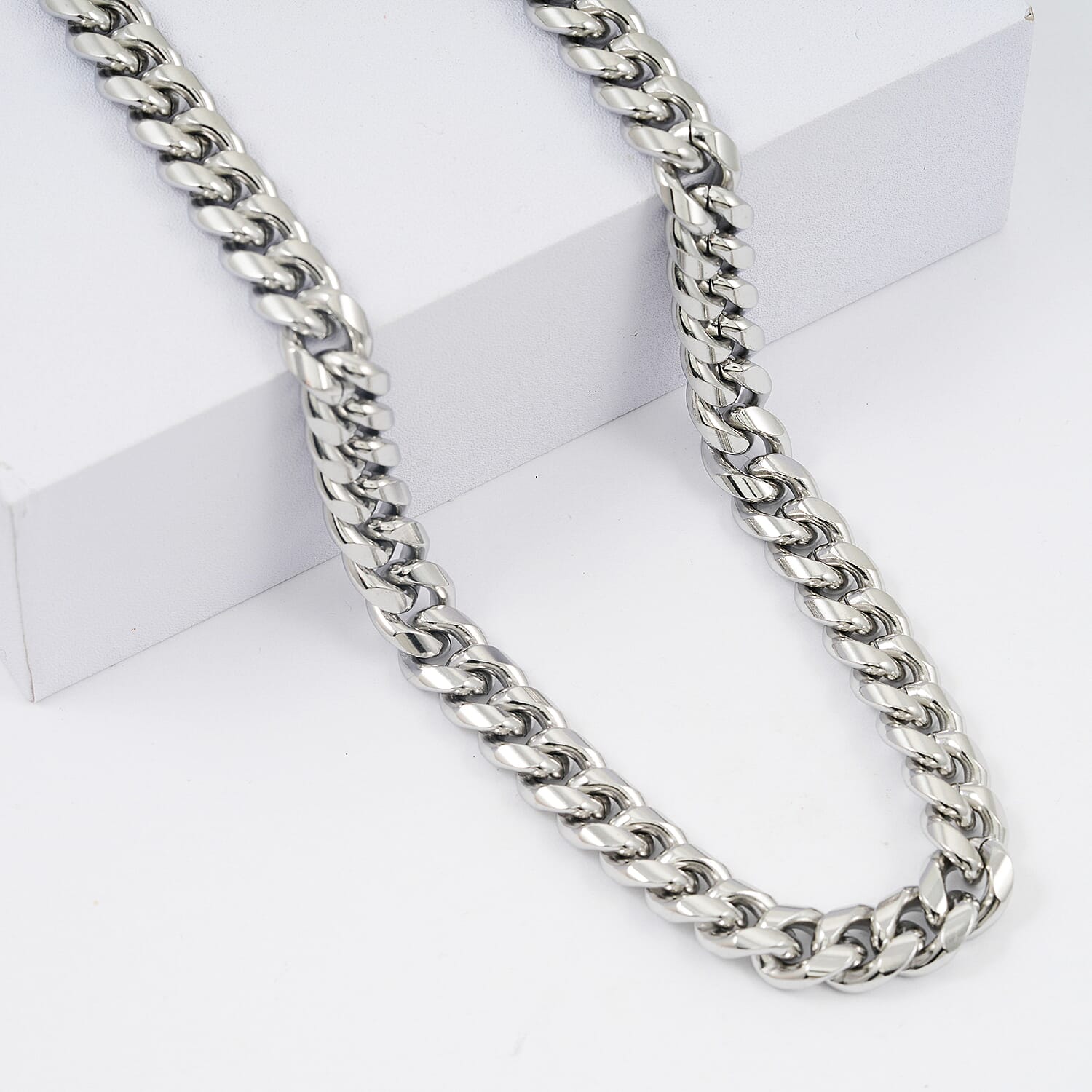 Chain Necklace in Stainless Steel 20 Inches 