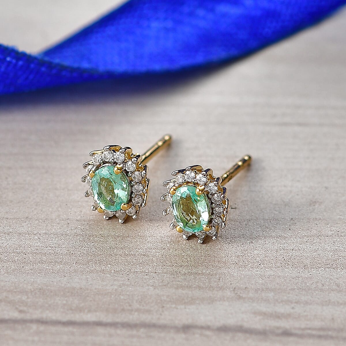 D'Joy Boyaca Colombian Emerald and Moissanite 0.65 ctw Radiant Bloom Studs Earrings in 18K Vermeil Yellow Gold Over Sterling Silver (Del. In 8-10 Days) image number 1