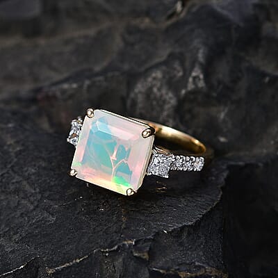 Certified & Appraised AAA Ethiopian Welo Opal and Luxuriant Lab Grown Diamond G-H SI 3.34 ctw Ring in 10K Yellow Gold (Size 12.0)