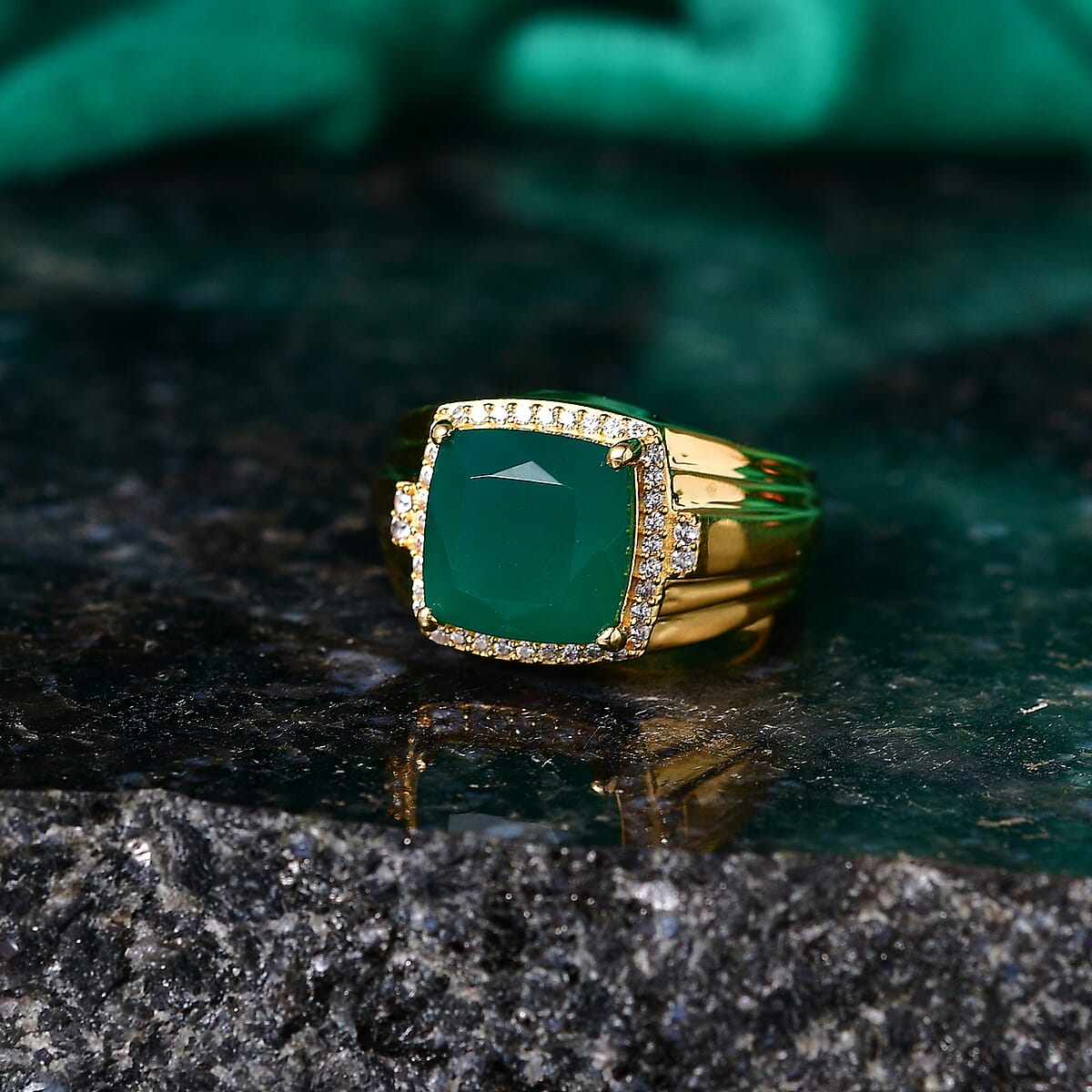 EverTrue Verde Onyx and White Zircon 4.50 ctw Regal Cushion Halo Ring in 18K YG Plated (Size 5.0) image number 1