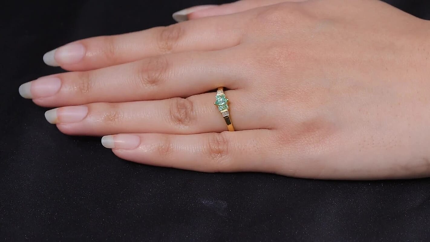 D'Joy Boyaca Colombian Emerald, Diamond Ring in 18K Vermeil YG Over Sterling Silver (Size 7.0) 0.30 ctw