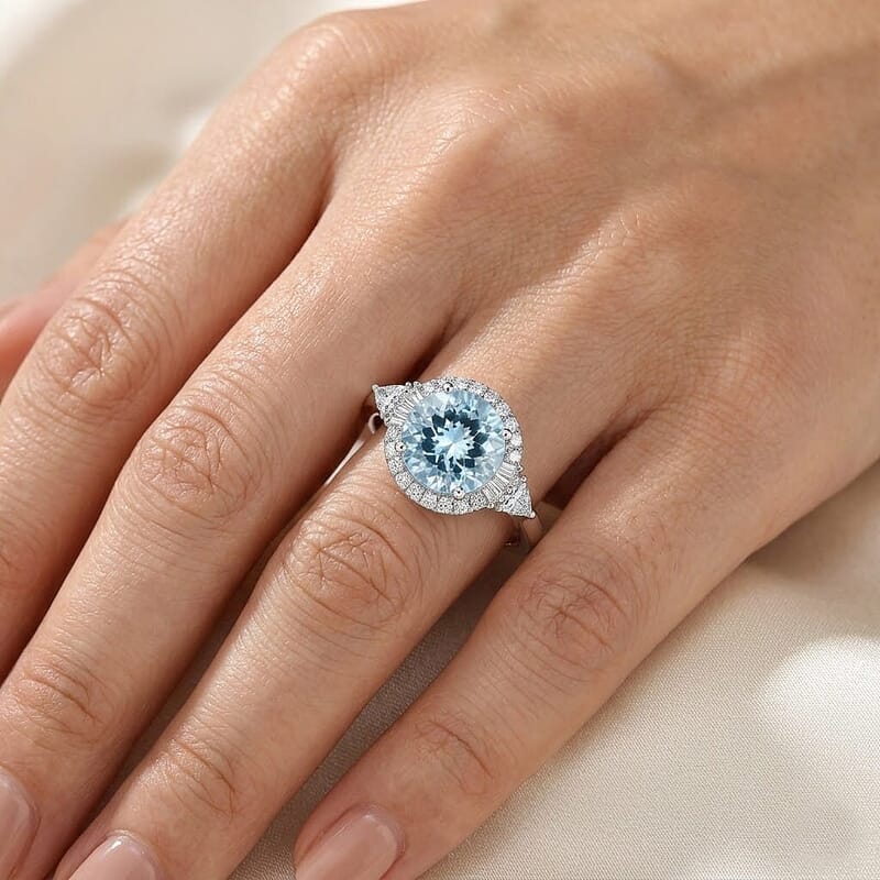 Certified & Appraised AAA Mangoro Aquamarine and Luxuriant Lab Grown Diamond G-H SI 2.89 ctw Ring in 10K White Gold (Size 5.0)
