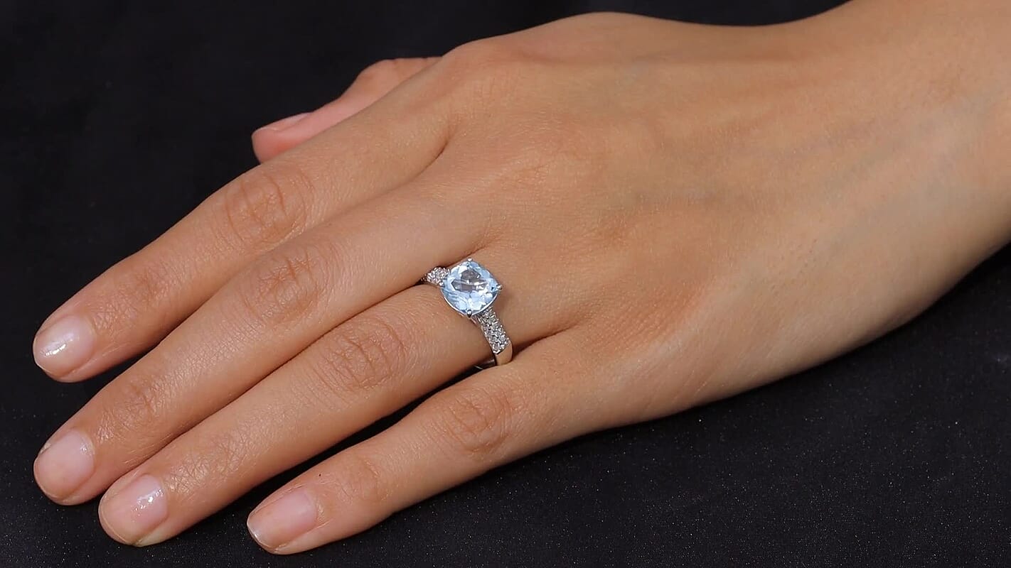 Certified & Appraised 10K White Gold AAA Mangoro Aquamarine, Luxuriant Lab Grown Diamond (G-H, SI) (0.38 cts) Ring (Size 10.0) (Del. in 7-10 Days) 3.06 ctw