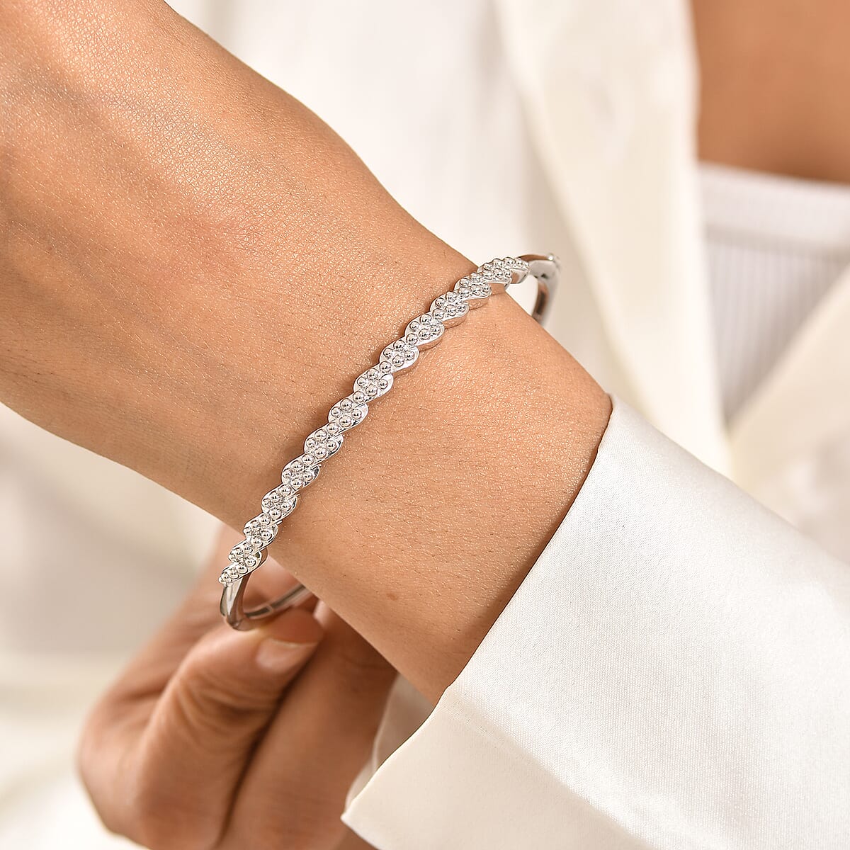 D'Joy Golden Harmony Bangle Bracelet in Platinum Over Sterling Silver (8.00 In) 13.85 Grams image number 2