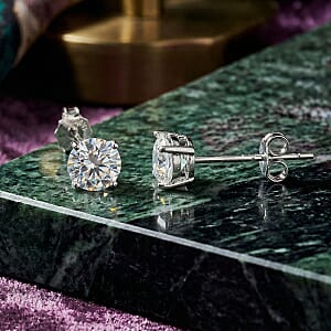 Certified Moissanite (D-E, VVS1- VVS2) 1.00 ctw Stud Earrings in Sterling Silver