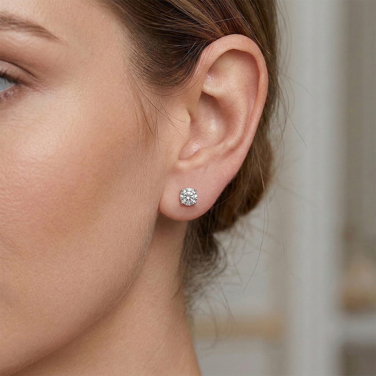 Certified Moissanite (D-E, VVS1- VVS2) 1.00 ctw Stud Earrings in Sterling Silver image number 2