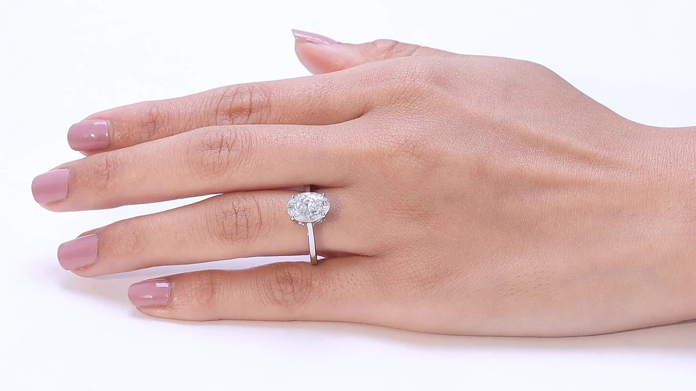950 Palladium IGI Luxuriant Lab Grown Diamond (E-F, VS) Ring