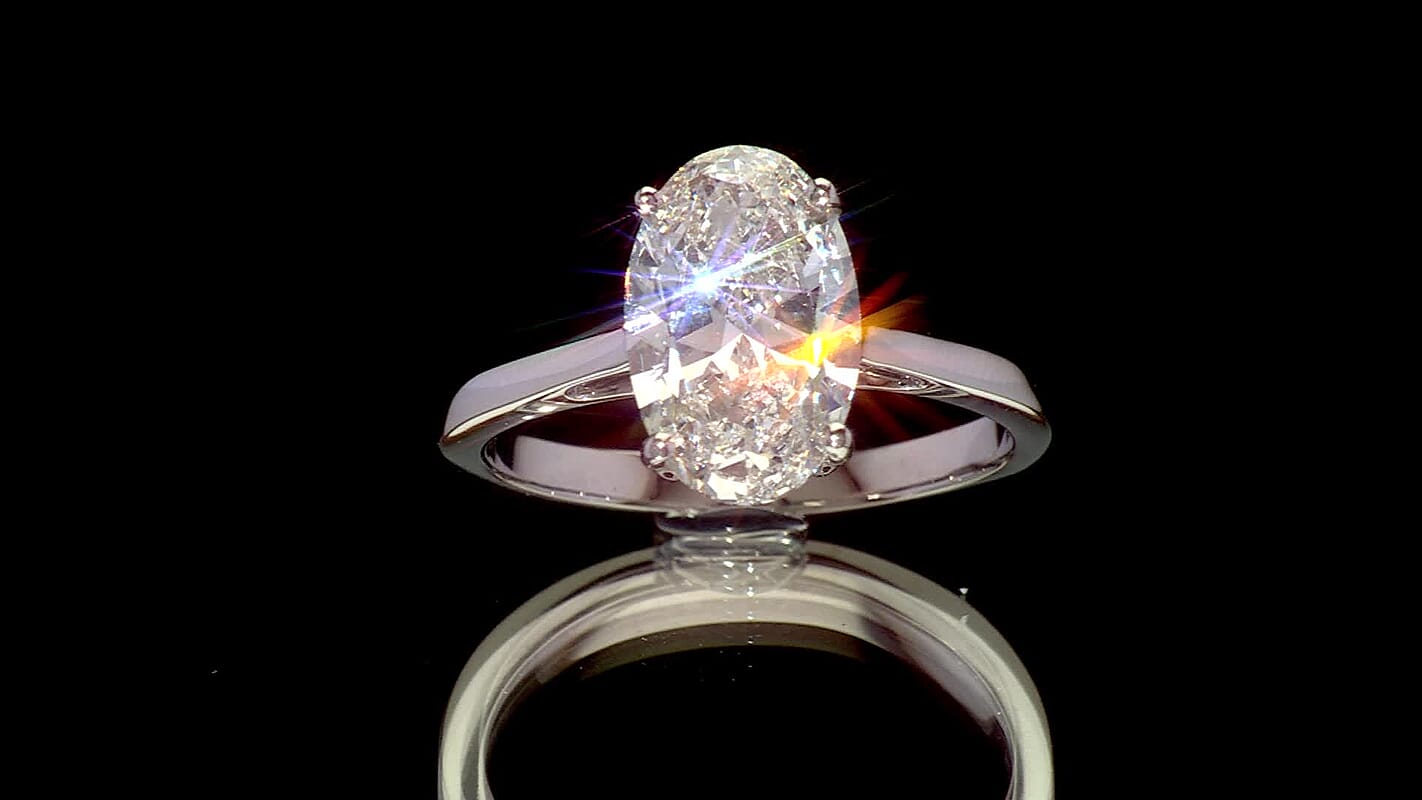 950 Palladium IGI Luxuriant Lab Grown Diamond (E-F, VS) Ring