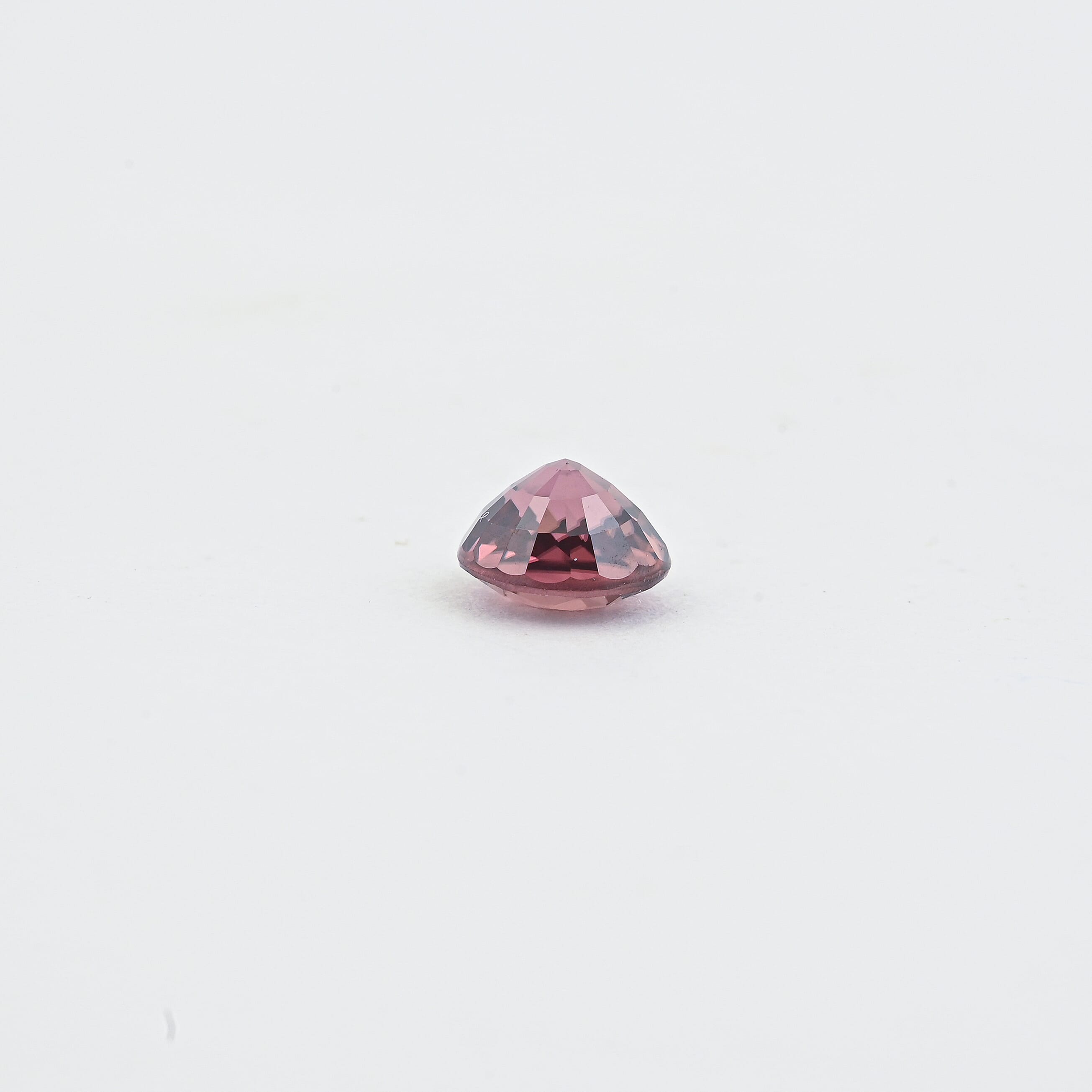 AAAA Raspberry Zircon (Rnd 6 mm) 1.20 ctw