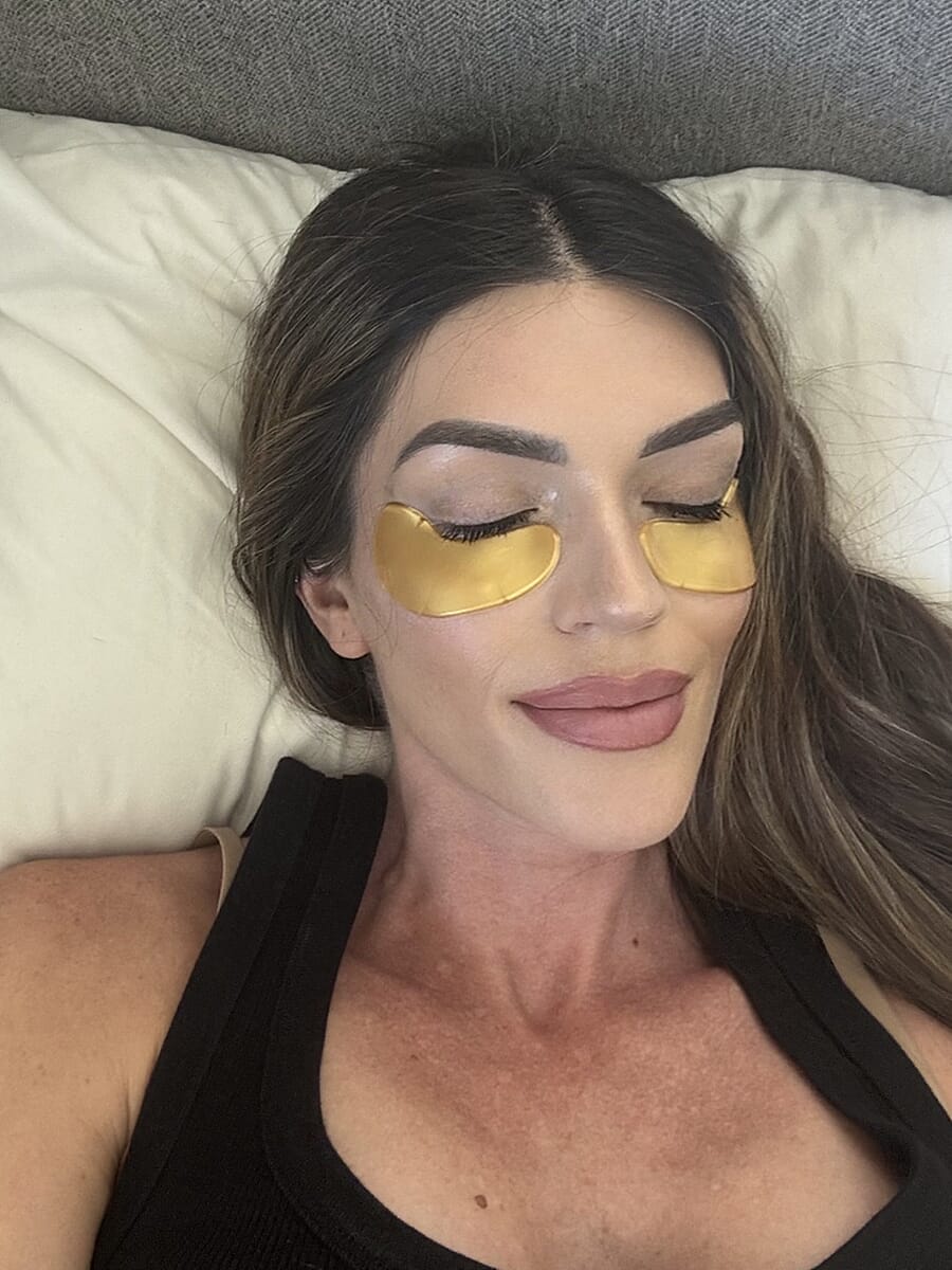 GLO24K 24k Gold & Collagen Eye Patches (20 Patches/10 Pairs) FREE GIFT image number 7