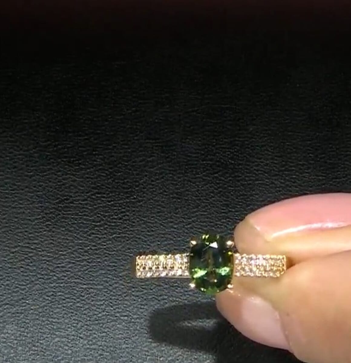 Luxoro AAA Milanoa Green Sapphire and Diamond I2 1.40 ctw Ring in 14K Yellow Gold (Size 10.0) image number 1
