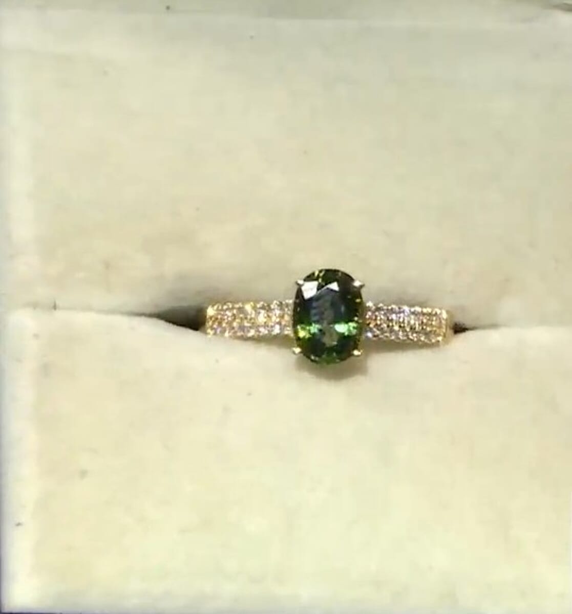 Luxoro AAA Milanoa Green Sapphire and Diamond I2 1.40 ctw Ring in 14K Yellow Gold (Size 8.0) image number 4