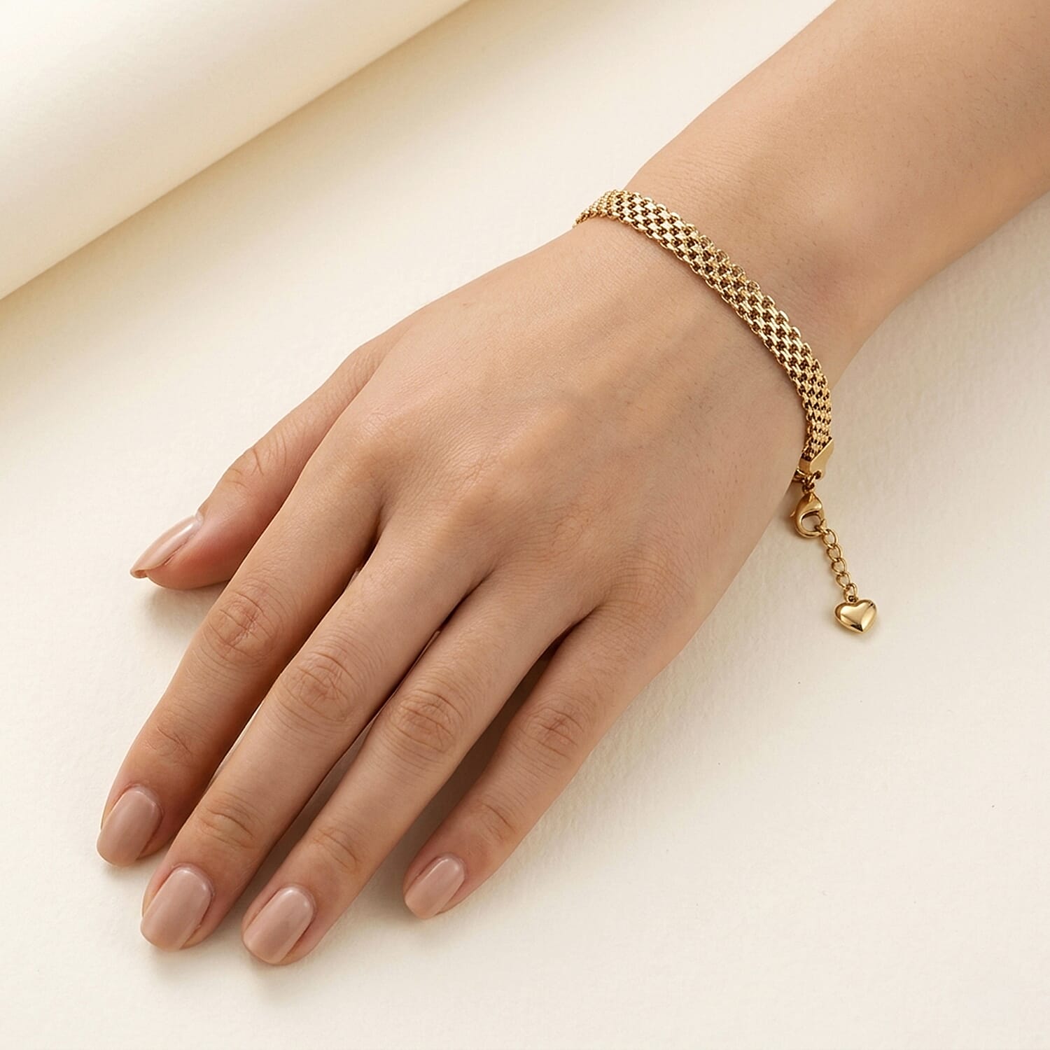 Luxoro Bismark Bracelet in 10K Yellow Gold (8.00 In) 3.49 Grams