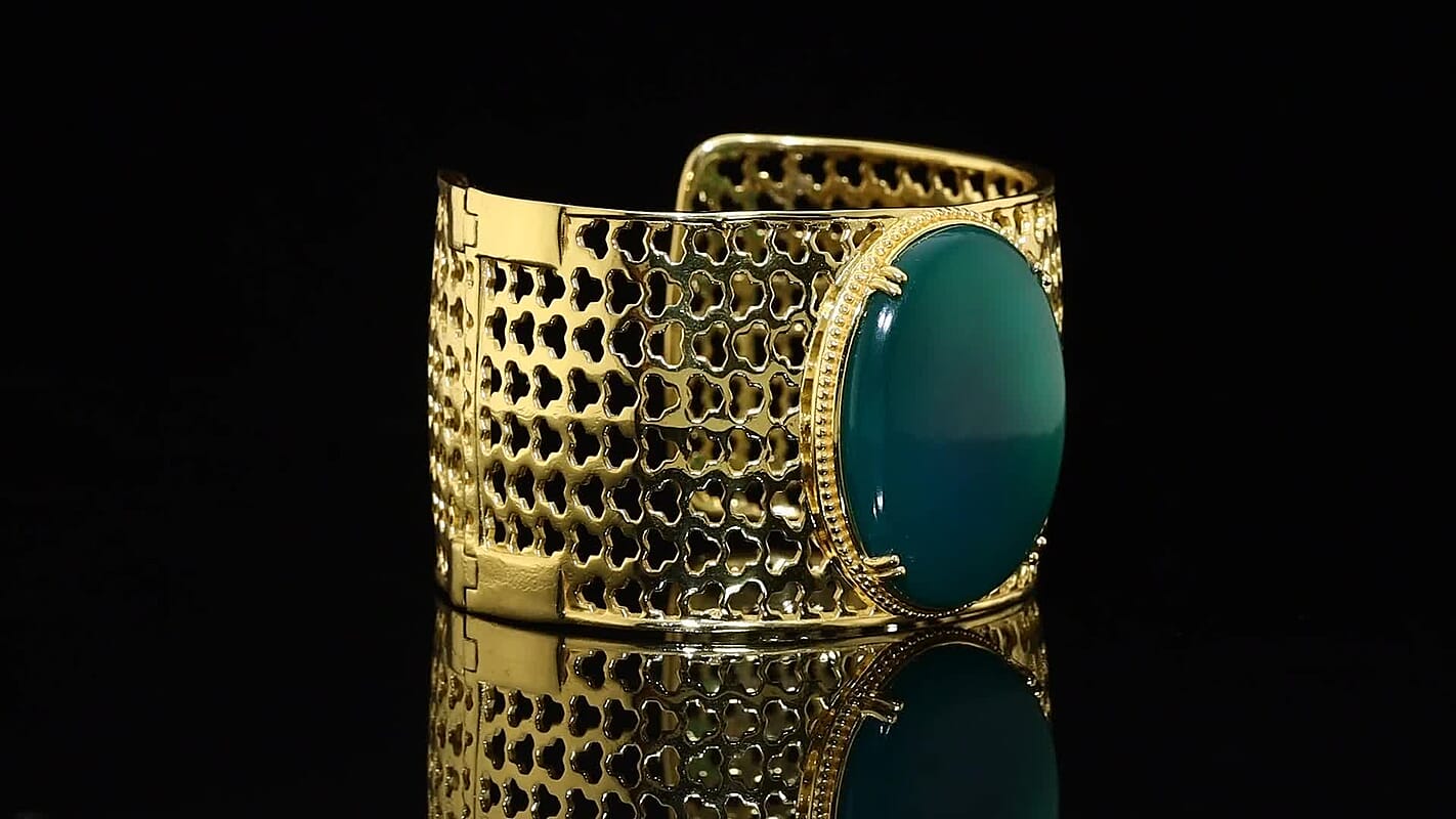 EverTrue Verde Onyx 62.60 ctw Regal Crown Cuff Bracelet in 18K YG Plated (7.25 In)