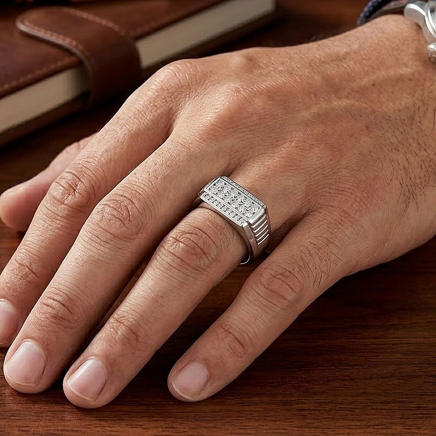 Luxuriant Lab Grown Diamond G-H SI 1.00 ctw Men's Ring in Rhodium Over Sterling Silver (Size  14.5)