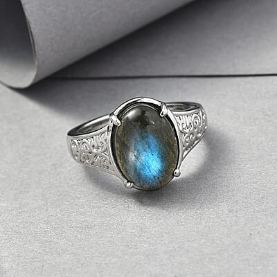 EverTrue Malagasy Labradorite 6.15 ctw Solitaire Ring in Stainless Steel (Size 7.0)