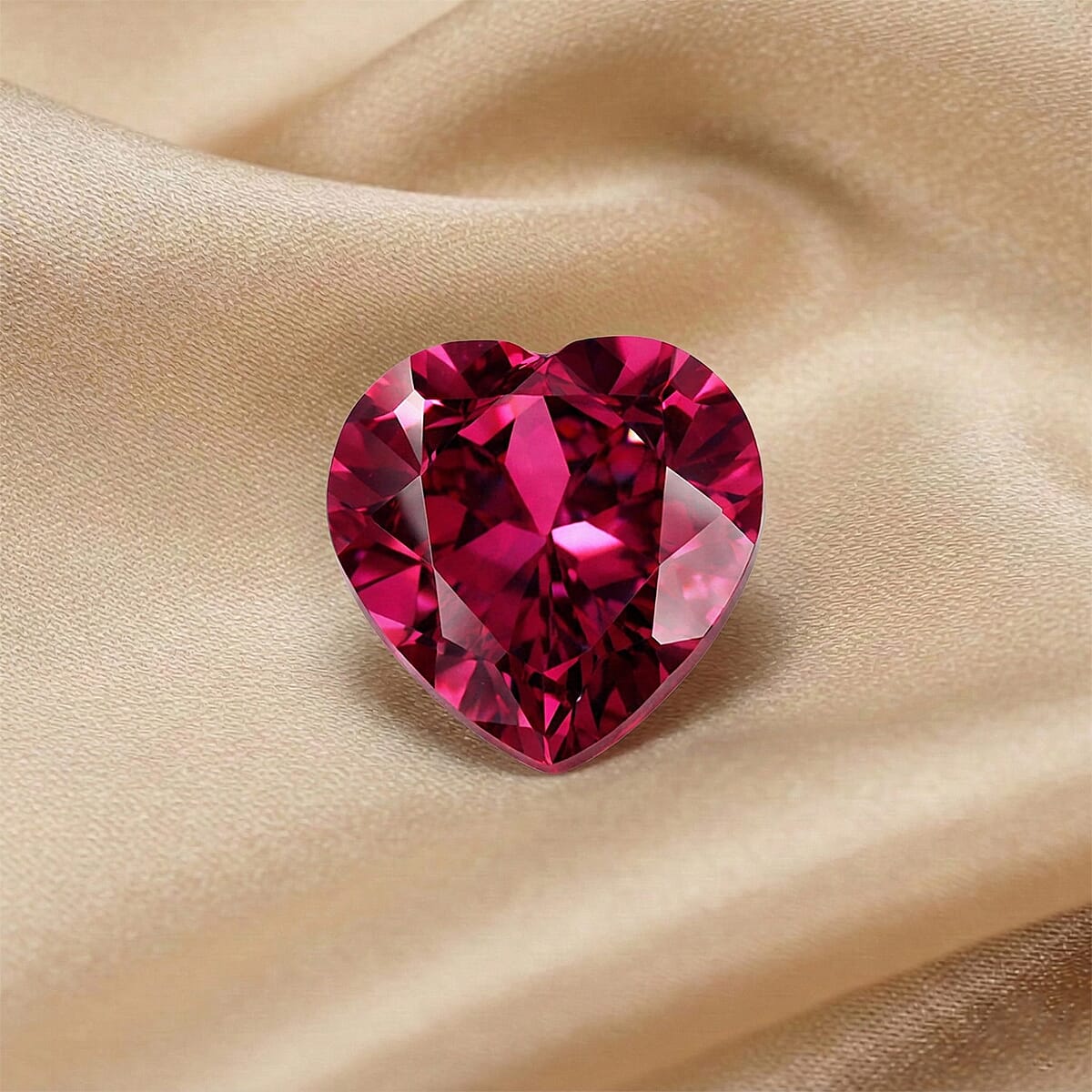 AAAA Color Change Garnet (Hrt 8 mm) 2.00 ctw image number 1