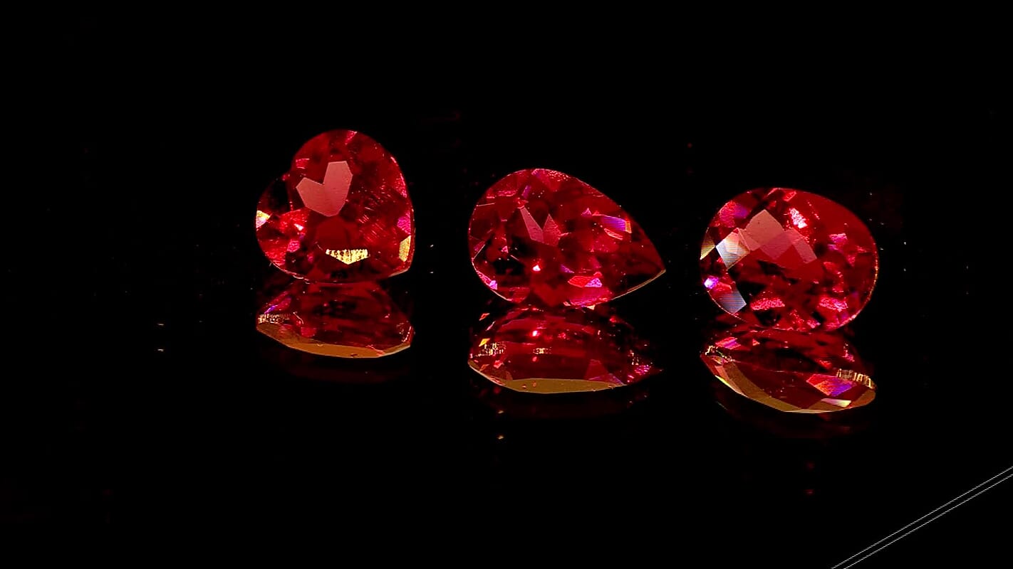 AAAA Color Change Garnet (Hrt 8 mm) 2.00 ctw