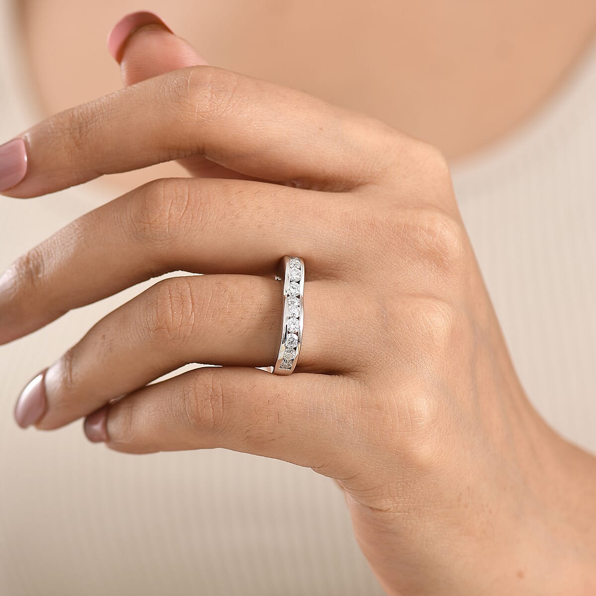 D'Joy Moissanite 1.25 ctw Ring in Rhodium Over Sterling Silver (Size 7.0) image number 2