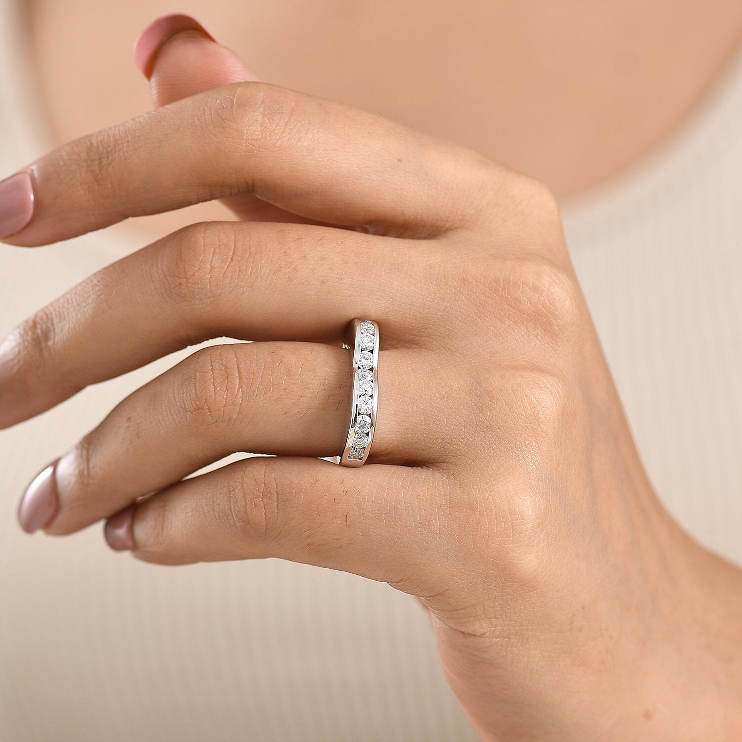 D'Joy Moissanite 1.10 ctw Ring in Rhodium Over Sterling Silver (Size 8.0)