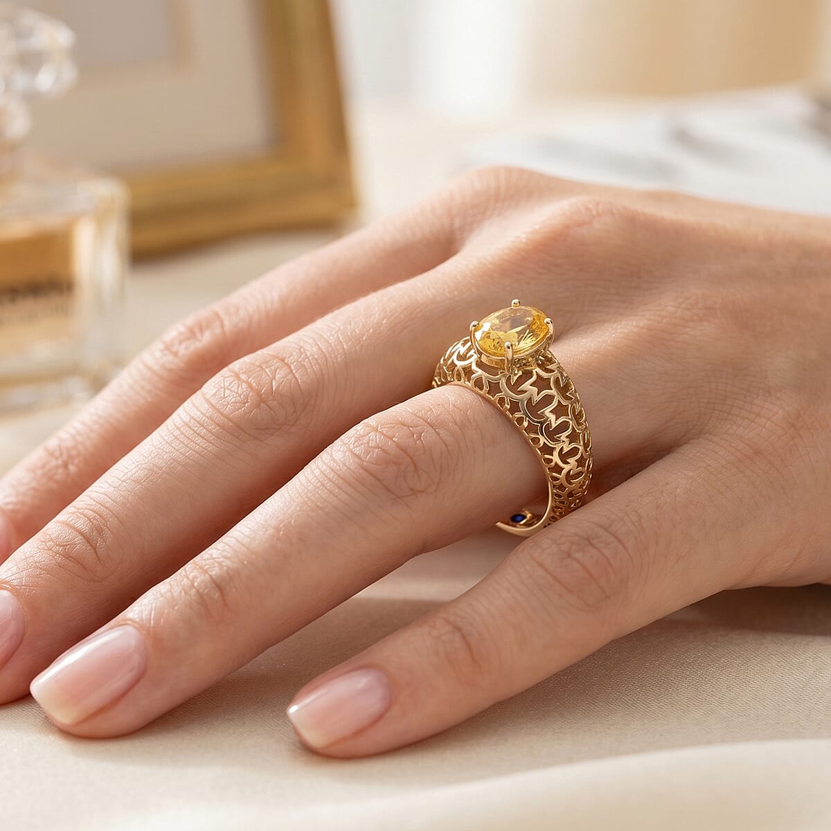 GP Celestial Dream Collection AAAA Yellow Sapphire and Blue Sapphire 1.00 ctw Ring in 10K Yellow Gold (Size 6.0) image number 2