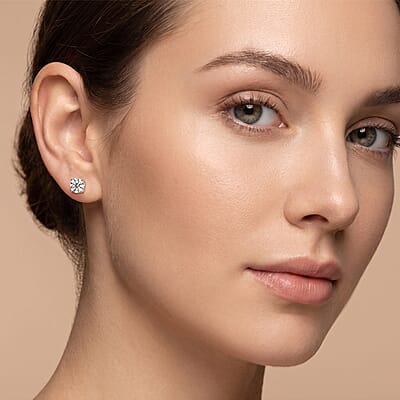 IGI Certified Luxuriant Lab Grown Diamond E-F VS 1.00 ctw Earrings in 14K White Gold
