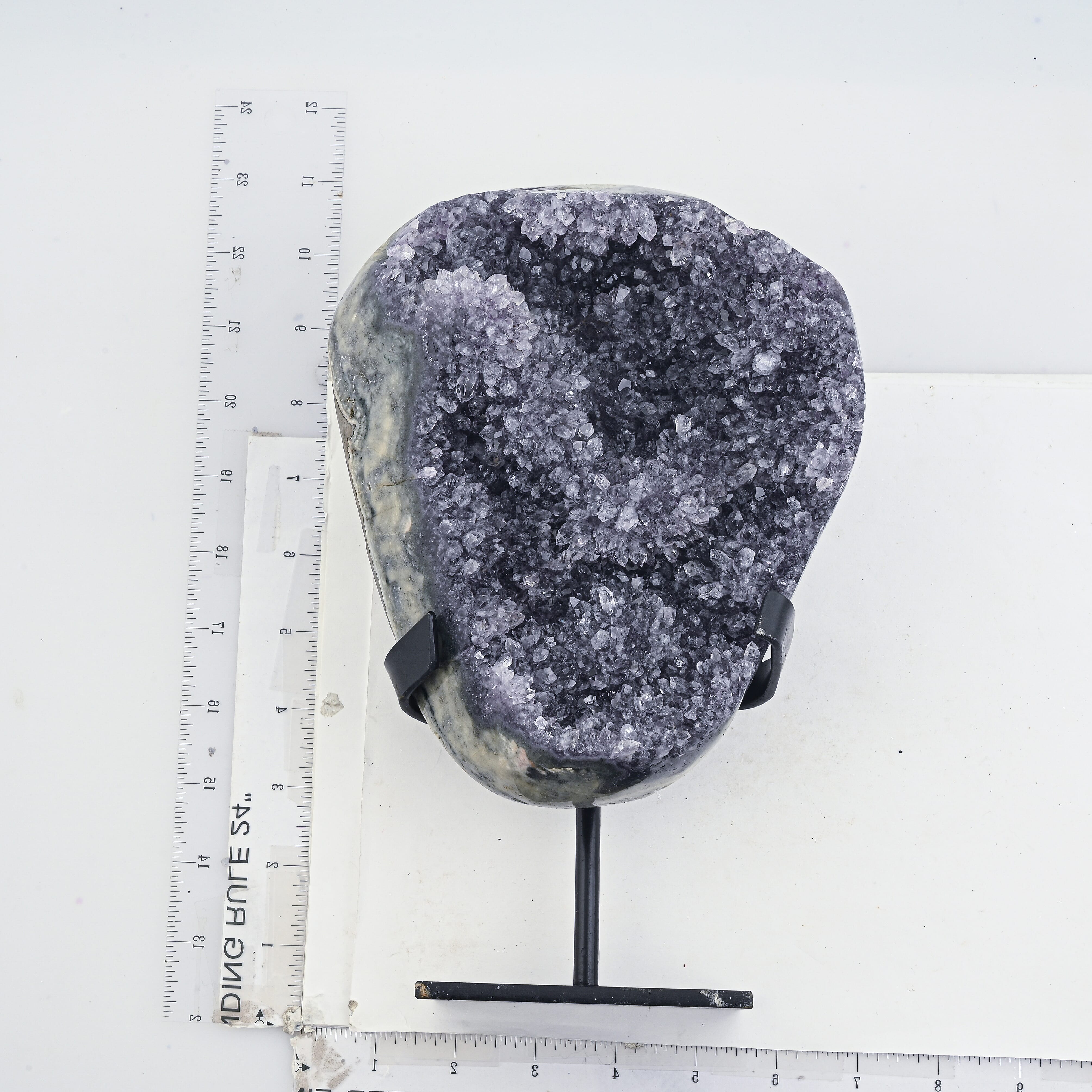 Amethyst on Stand L 17237ctw