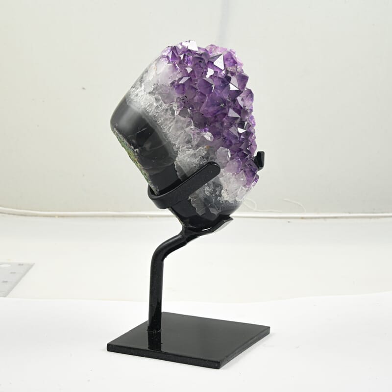 Amethyst on Stand XS 5488ctw