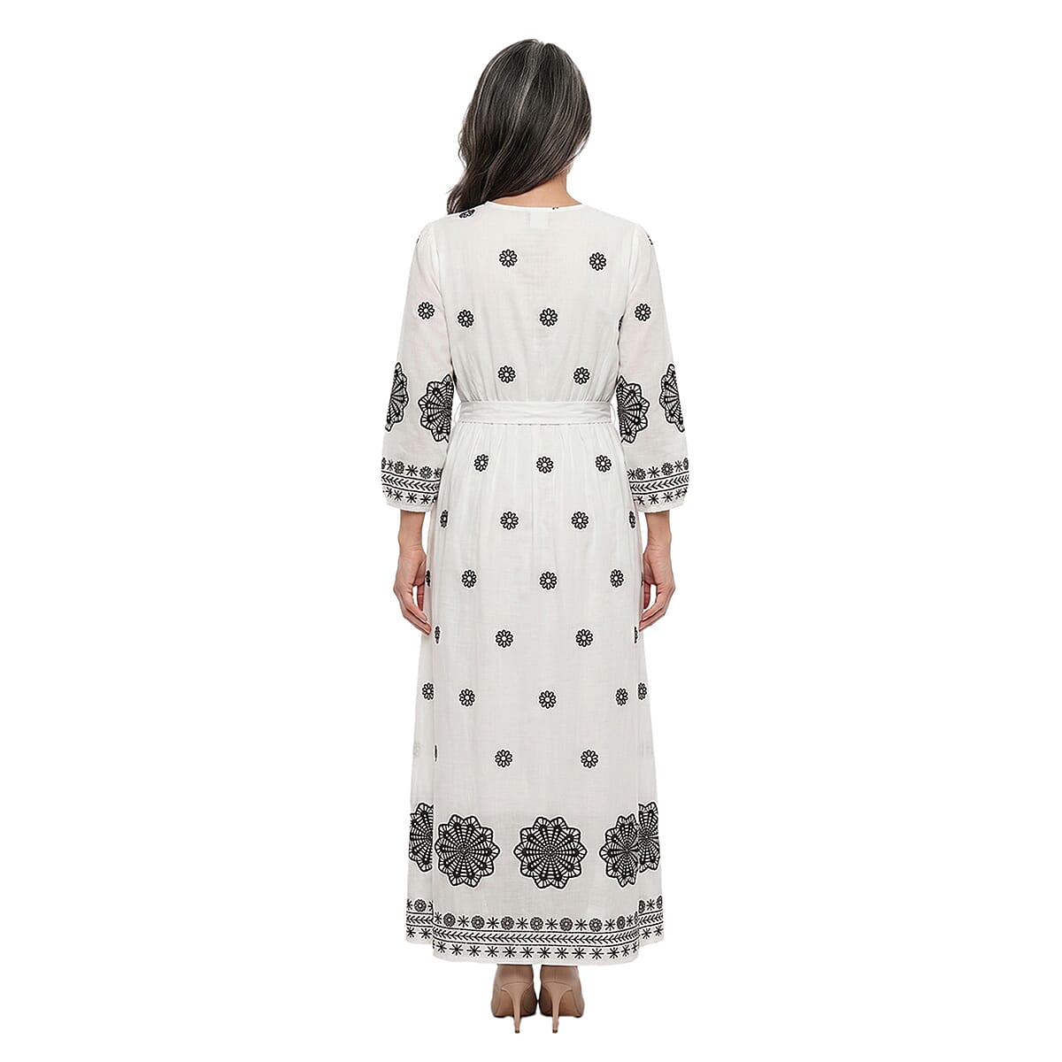 Nation America White and Black Embroiderred Maxi Dress -L image number 1