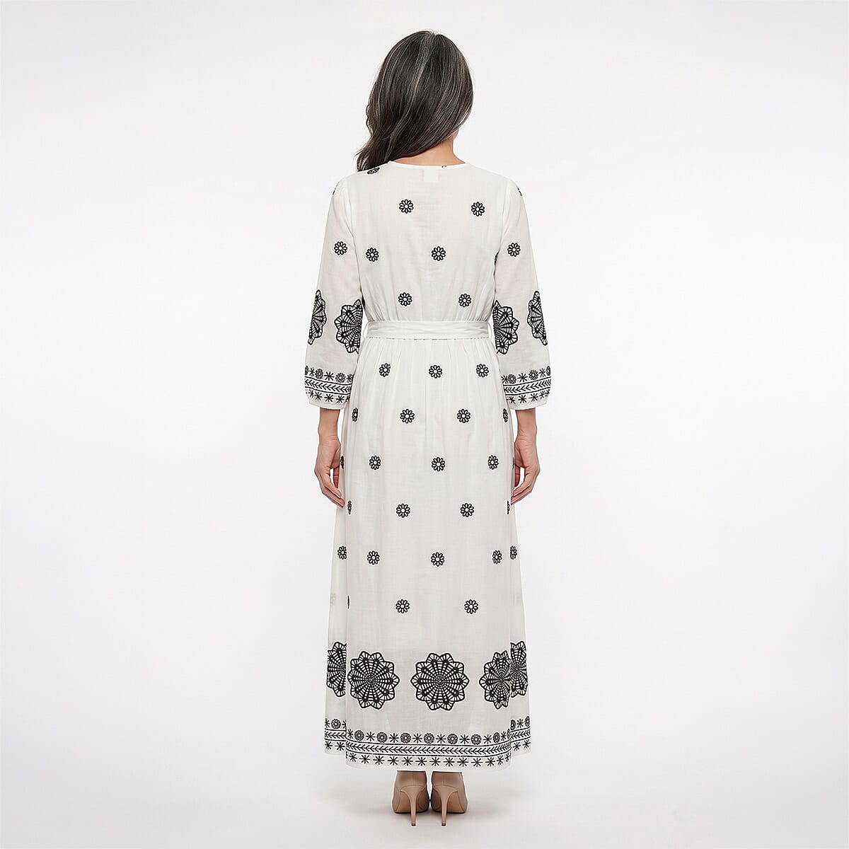 Nation America White and Black Embroiderred Maxi Dress -M image number 1