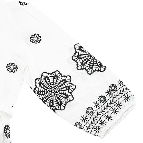 White & Black / 1X - Product card gallery slide 3 (10226929402169)