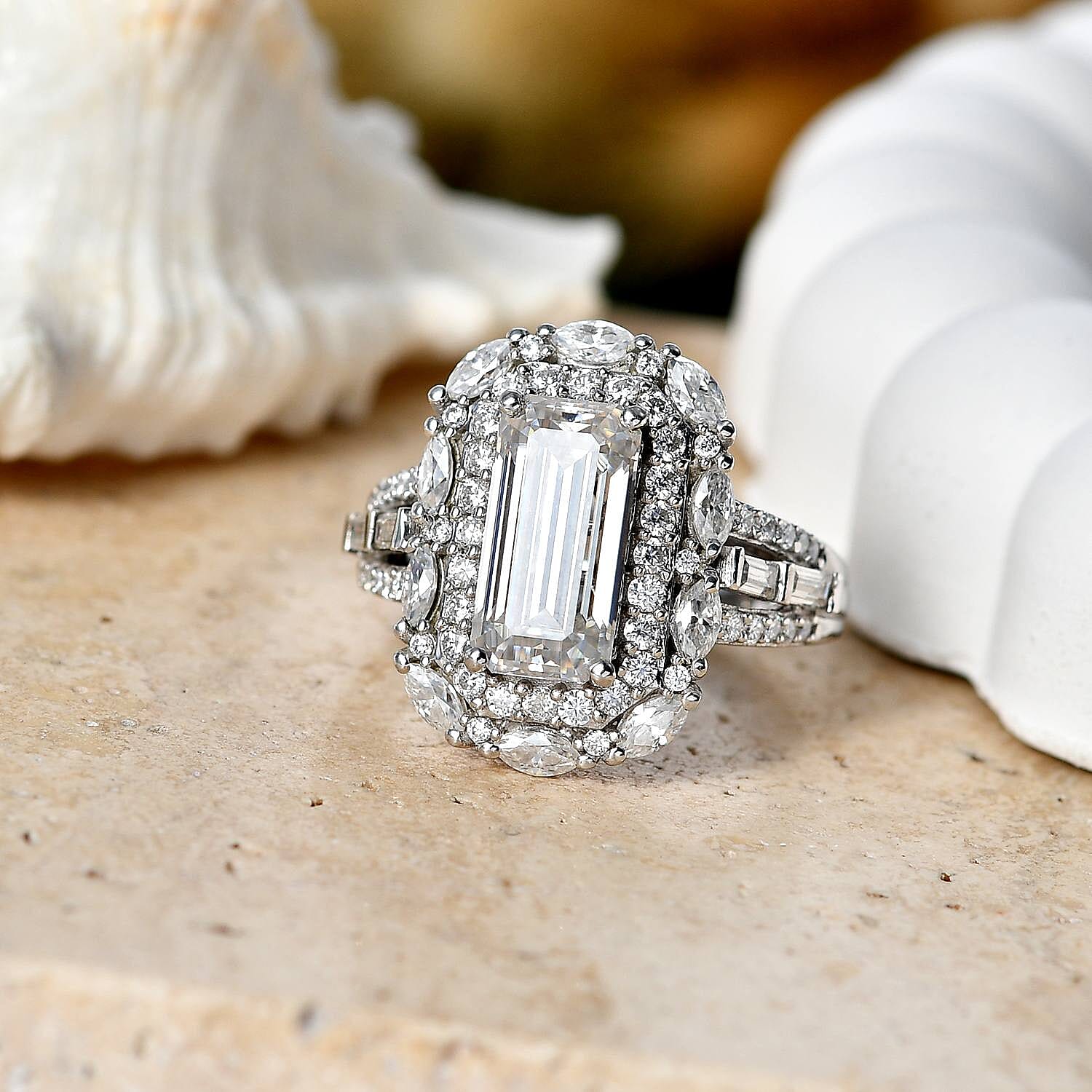 D'Joy Moissanite 4.75 ctw Forever Brilliant Ring in Rhodium Over Sterling Silver (Size 6.0)