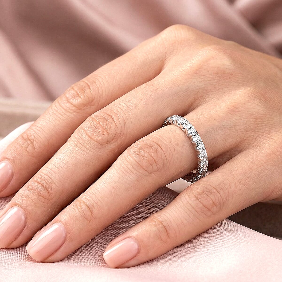 Luxuriant Lab Grown Diamond G-H SI 1.00 ctw Timeless Band Ring in Rhodium Over Sterling Silver (Size 6.0) image number 2