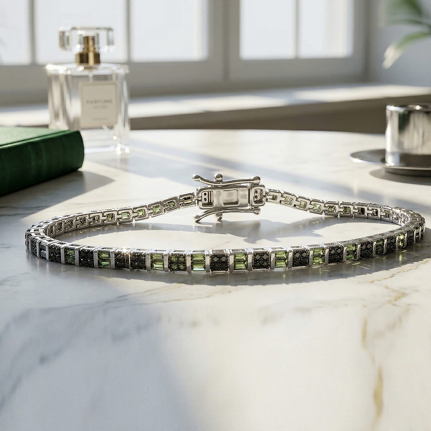 Green Diamond - Product card gallery slide 2 (10178489876793)