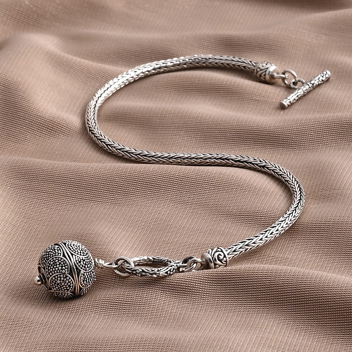 Bali Legacy Bracelet in Sterling Silver (7.25 In) 9.80 Grams image number 1