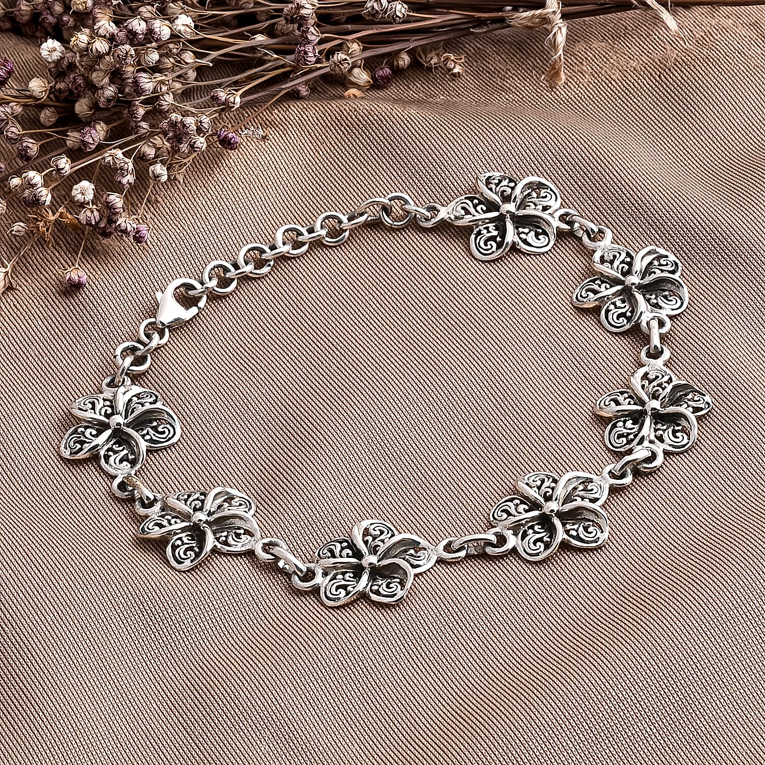 Artistry Tarakashi Collection Bracelet in Sterling Silver (7.25 In) 8.30 Grams