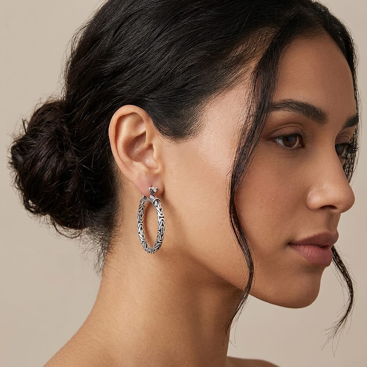 Bali Legacy Borobudur Texture Earrings in Sterling Silver 8.50 Grams image number 2