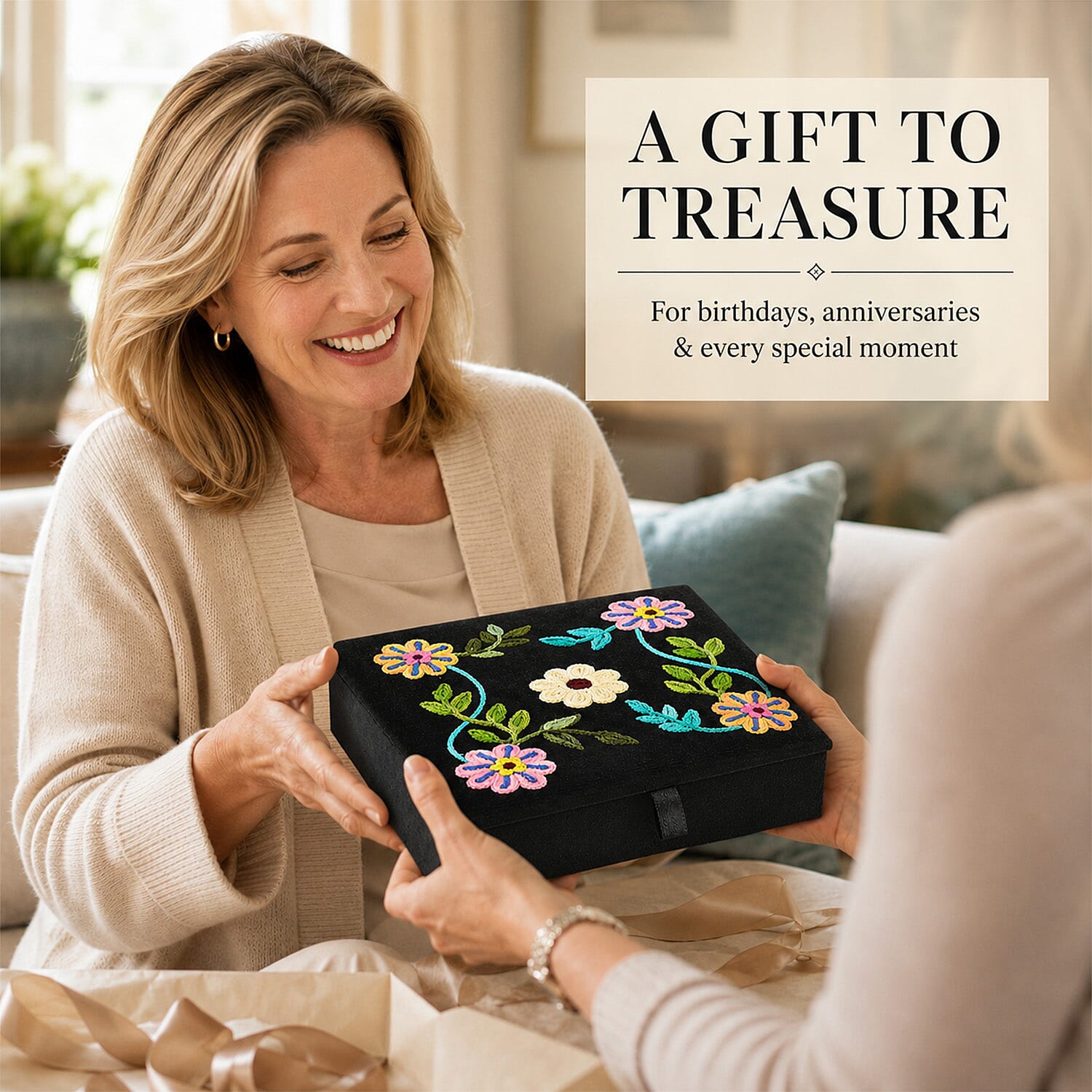 Livmore Black Velvet Embroidered Jewelry Ring Box