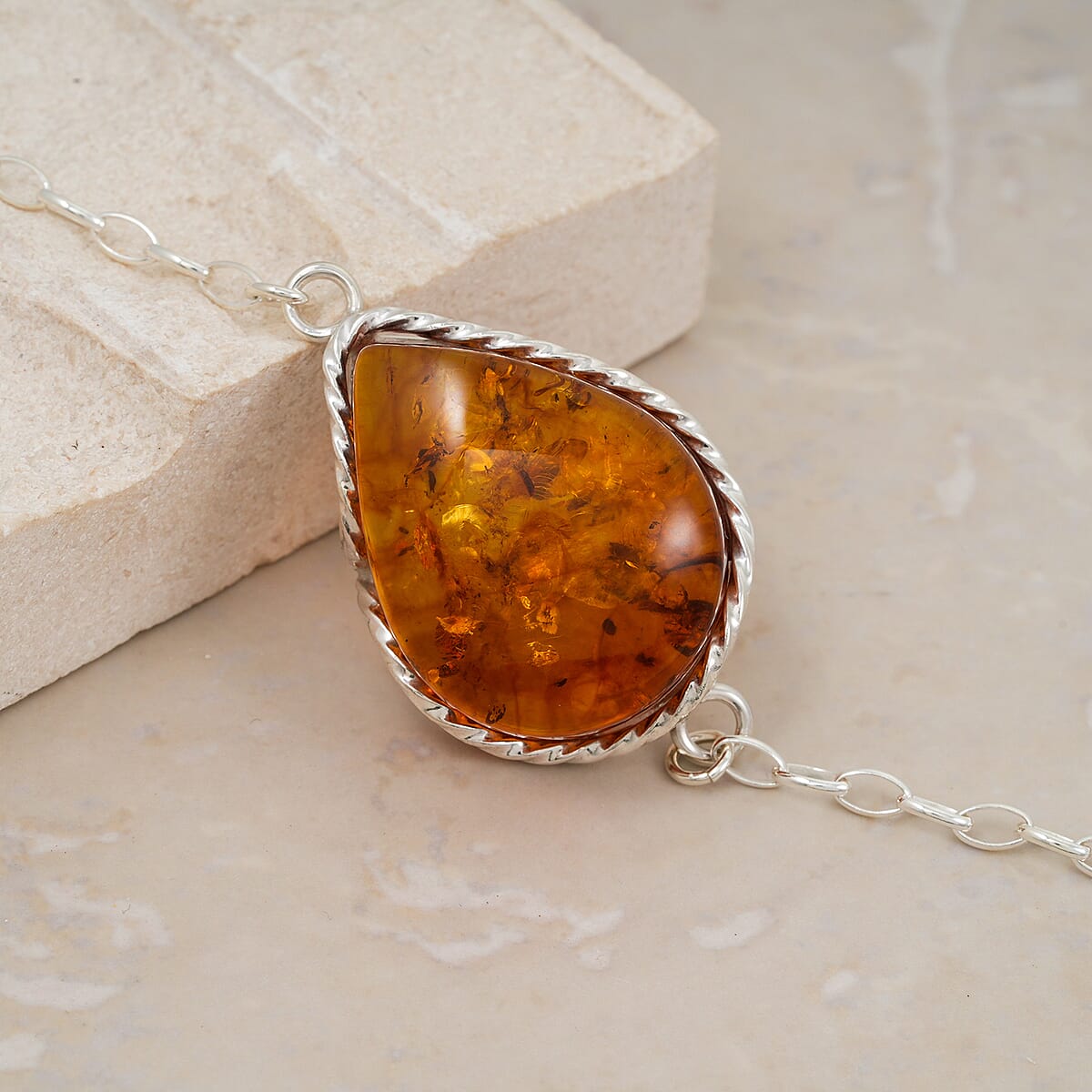 Baltic Amber Bracelet in Sterling Silver (8.00 In) image number 1