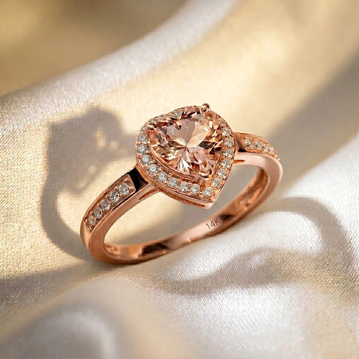 Luxoro Premimu Marropino Morganite and Diamond I2 1.47 ctw Ring in 14K Rose Gold (Size 5.5) image number 1