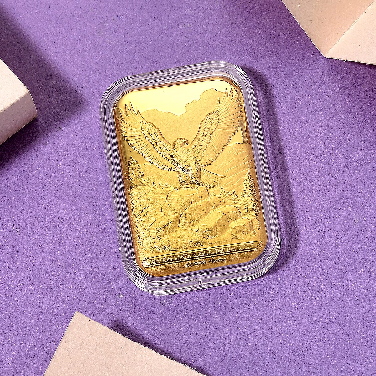 24K Gold Freedom Takes Flight &ndash; Bald Eagle Tribute Embossed Sheet (31x45.5mm) 10mg image number 1