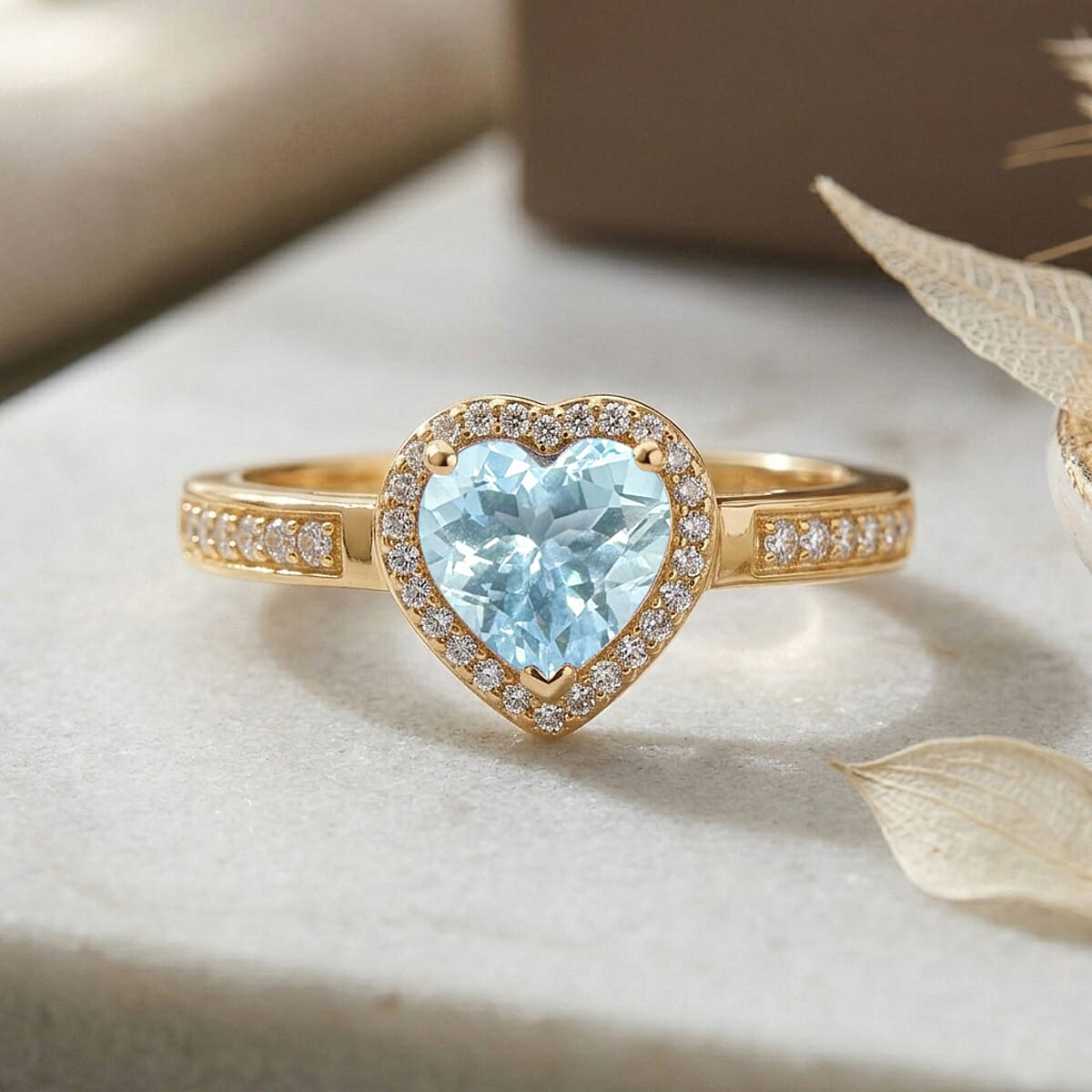 Luxoro Premium Mangoro Aquamarine and Diamond I2 1.42 ctw Ring in 10K Yellow Gold (Size 6.5) image number 1
