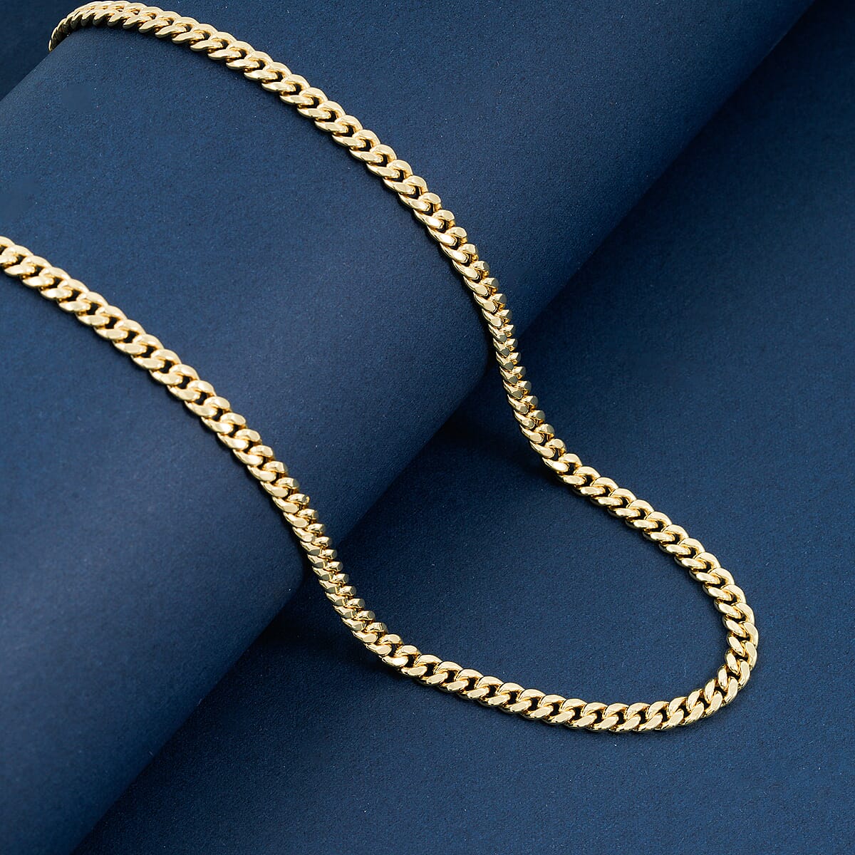 4.5mm Cuban Chain Necklace in 10K Yellow Gold (22 Inches) 8.6 Grams image number 1