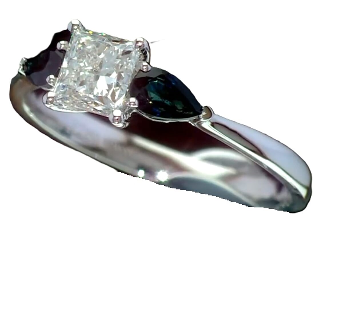 Modani Closeout Princess Cut White Diamond E- F, VVS and Blue Sapphire 1.20 ctw Ring in 950 Platinum image number 5