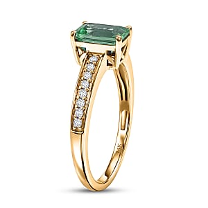 Luxoro AAA Kagem Zambian Emerald and Diamond I2 1.25 ctw Ring in 14K Yellow Gold (Size 4.0)