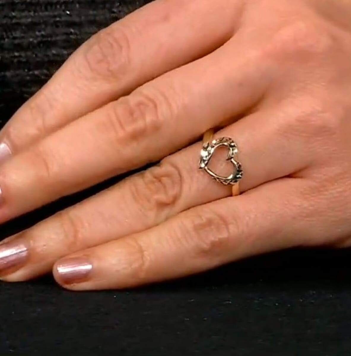 Diamond Cut Heart Ring in 10K Yellow Gold 1.50 Grams image number 3