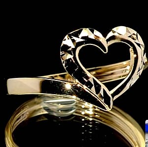 Diamond Cut Heart Ring in 10K Yellow Gold (Size 6.0) 1.50 Grams
