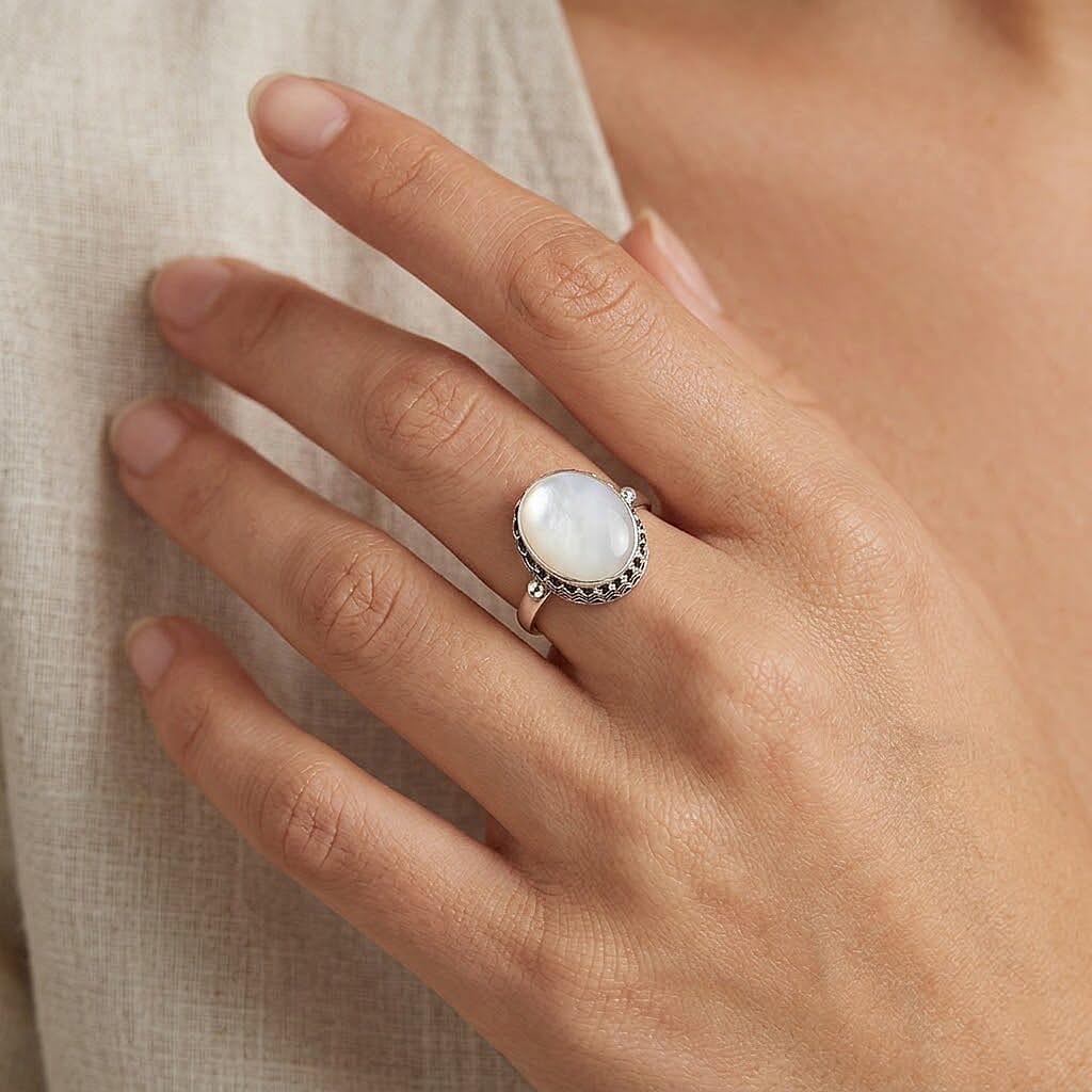 Bali Legacy Mother of Pearl Ring in Sterling Silver (Size 6.0)